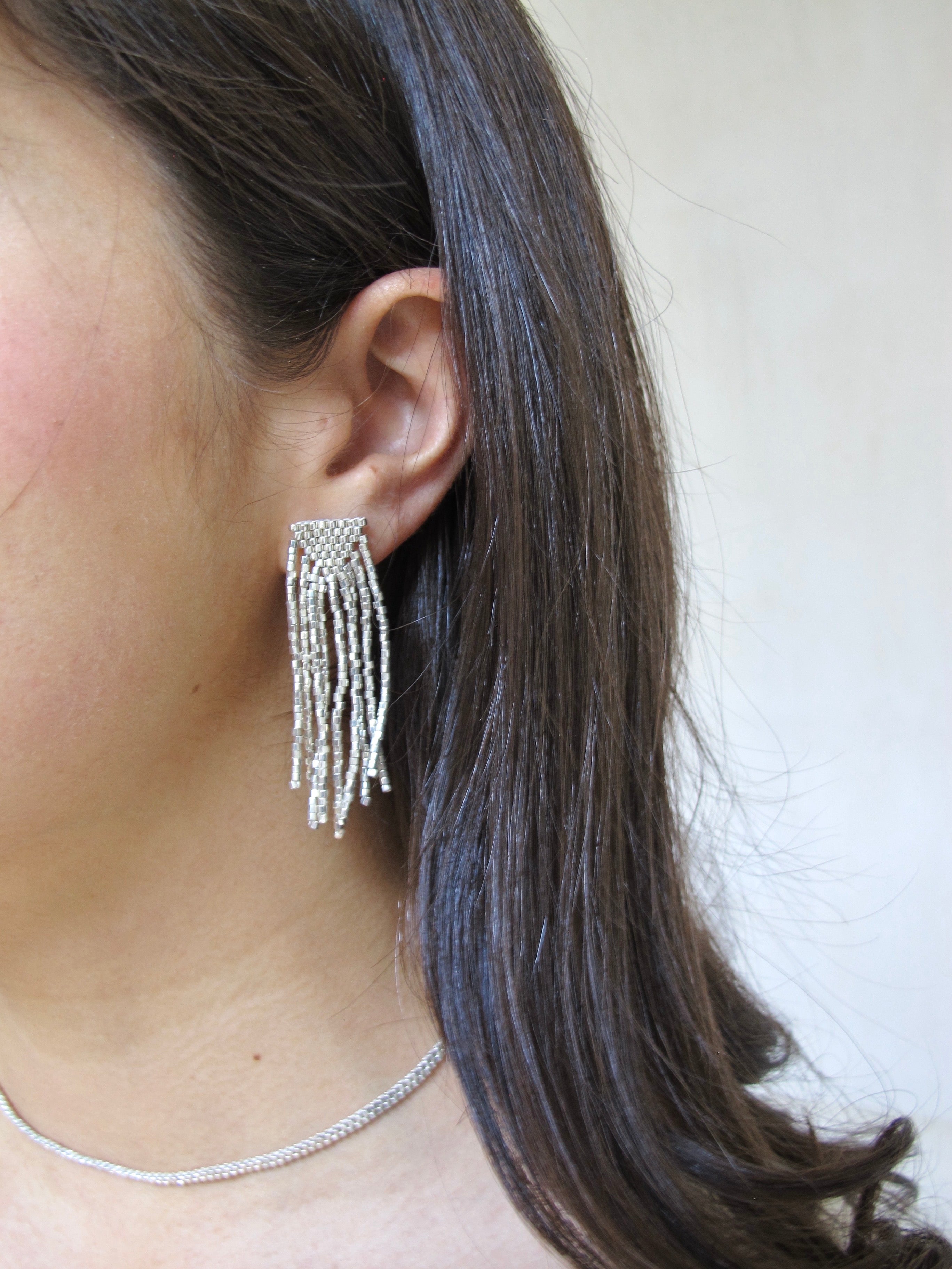 ARETES BARBITAS PLATEADOS