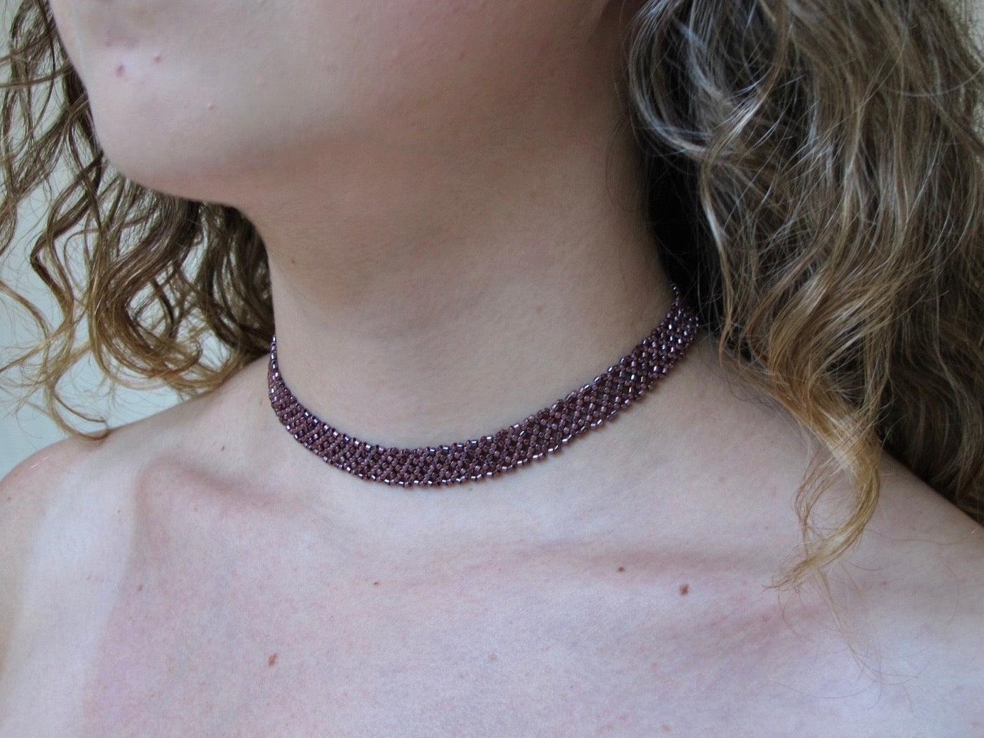 COLLAR SER TEJIDO MORADO