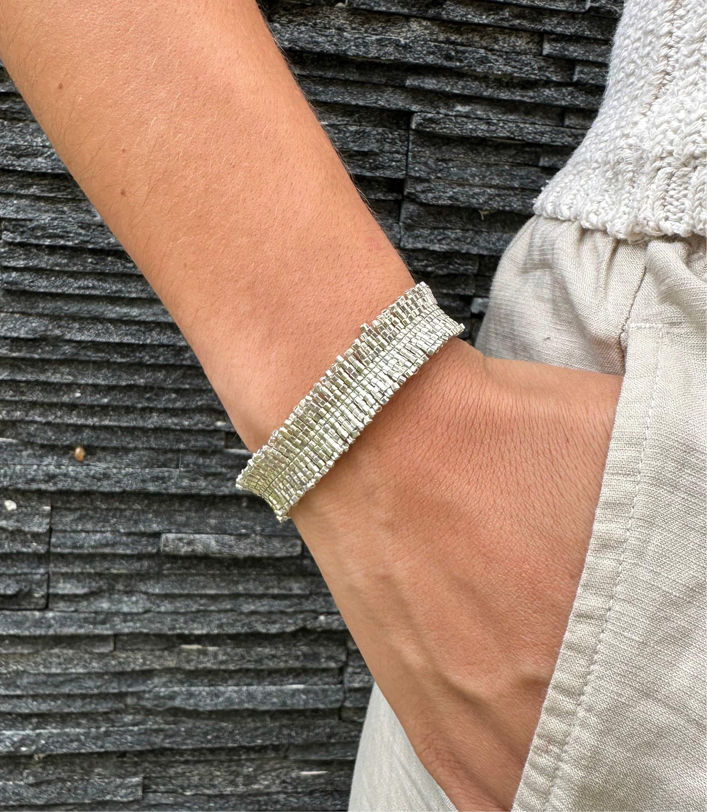 PULSERA SENDA PLATEADA