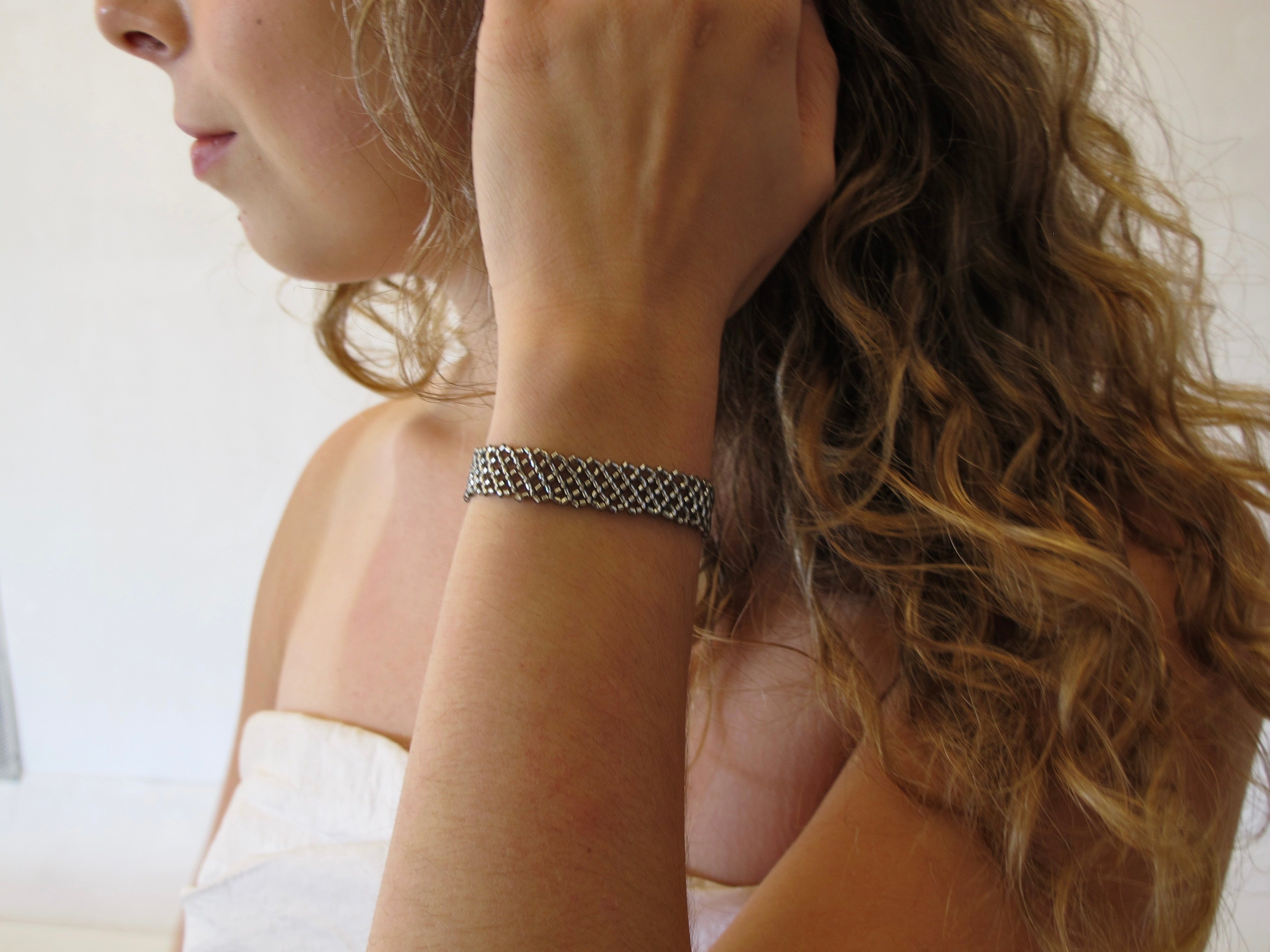 PULSERA SER GRIS