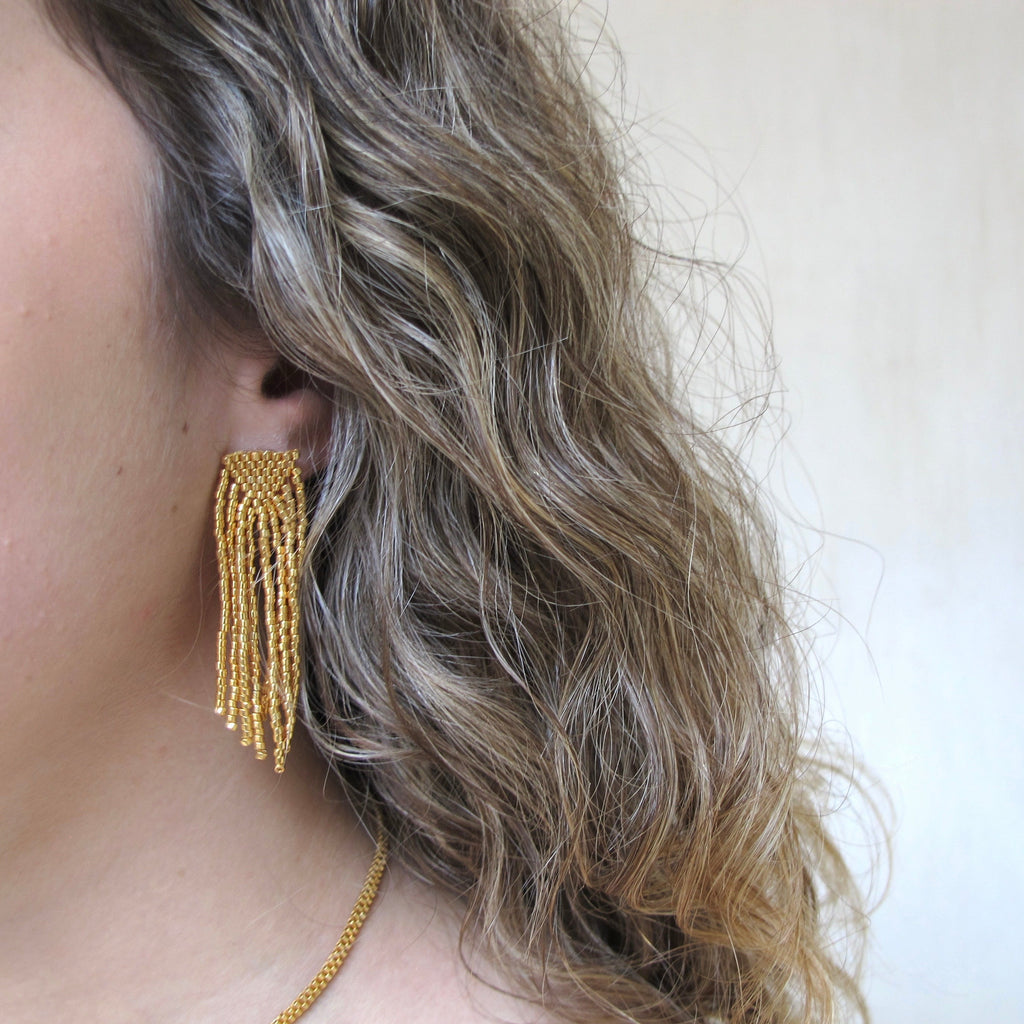 ARETES BARBITAS DORADOS