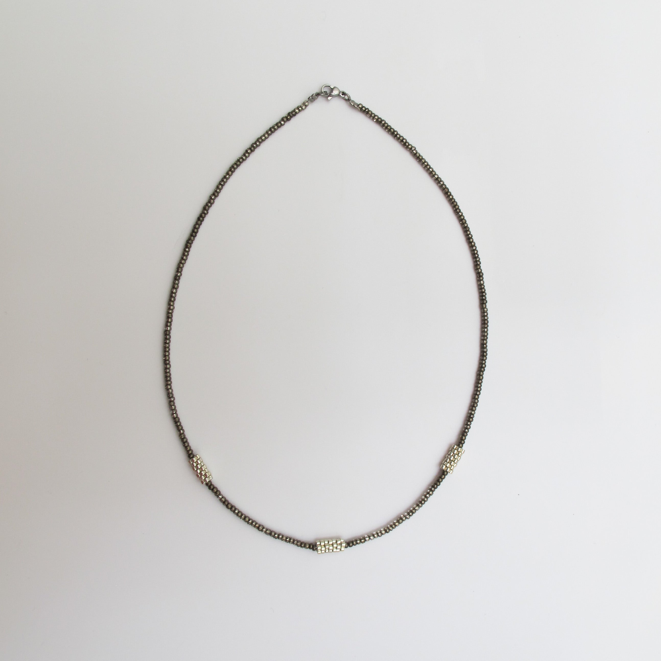 CHOKER CON DETALLES MIYUKI